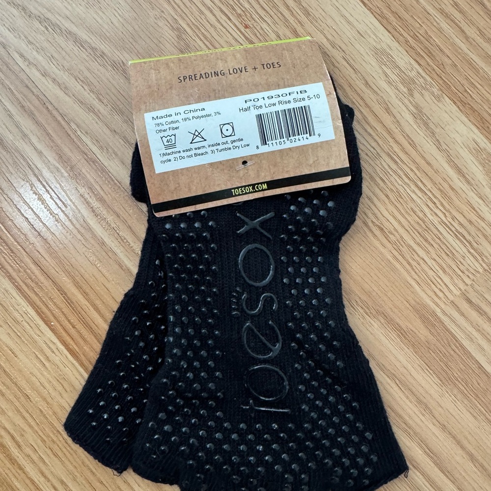 ToeSox Black (Yoga, Barre, Pilates) sz 5-10